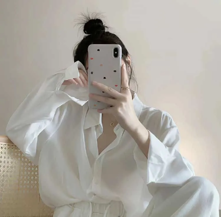 丧尸废土爽片《请叫我英雄》漫改电影高清：窝囊废宅男在丧尸末日里的硬核求生之路